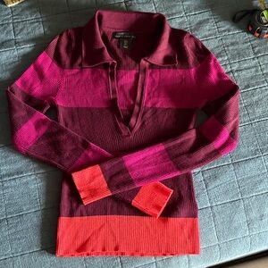 House of Harlow 1960 V-Neck Sweater -dark burgundy, magenta, dark orange stripes